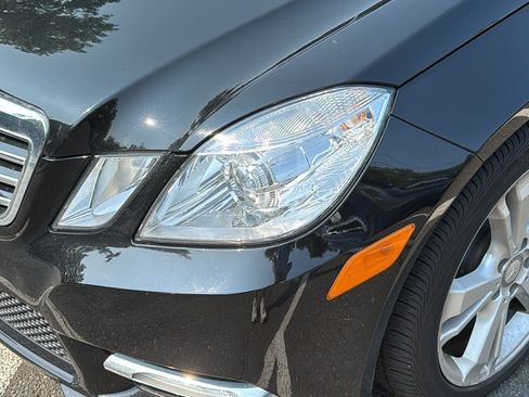 Used 2013 Mercedes-Benz E 350 4MATIC Sedan image 8