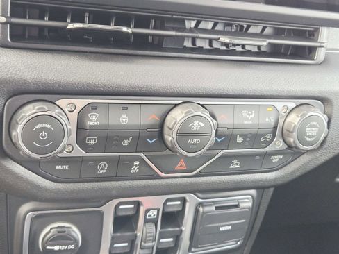 New 2026 Jeep Wrangler Sport S image 28