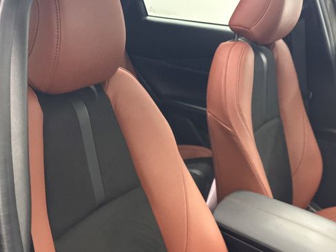 Used 2024 MAZDA CX-30 Carbon image 11