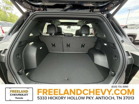 New 2026 Chevrolet Equinox LT w/ Convenience Package II FWD image 12