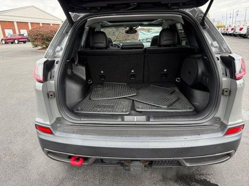 Used 2022 Jeep Cherokee Trailhawk w/ Sun, Sound & Nav Group image 38