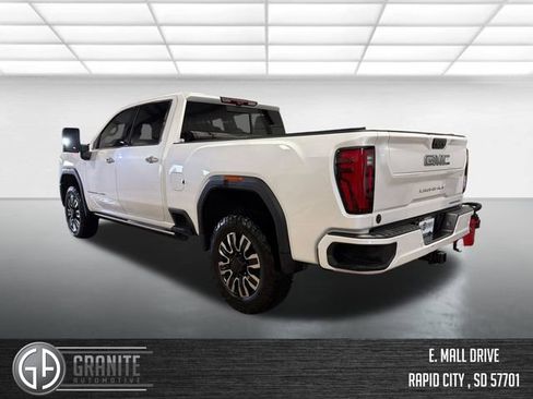 Used 2024 GMC Sierra 2500 Denali Ultimate AWD/4WD image 3