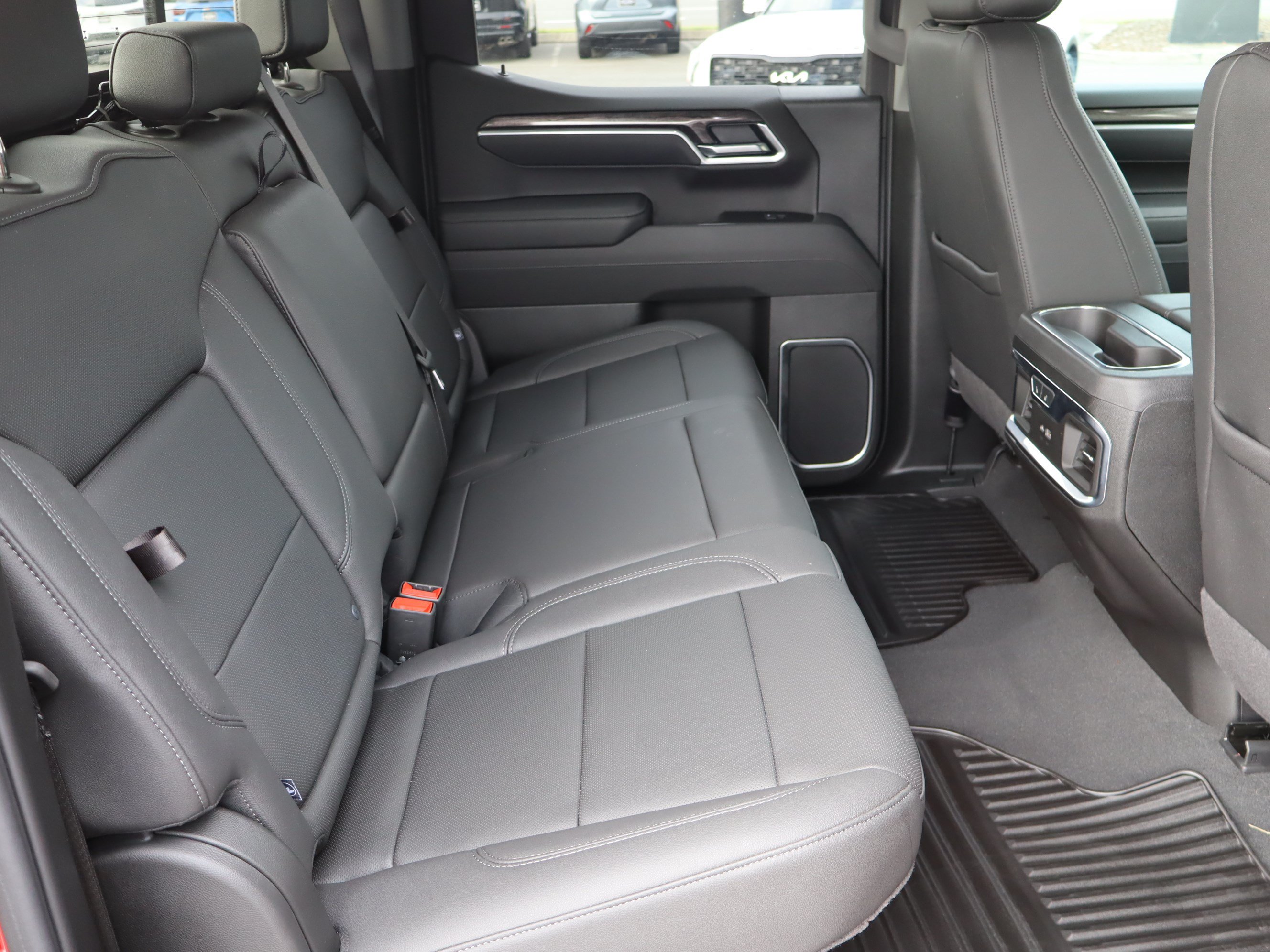 Used 2025 Chevrolet Silverado 1500 LTZ w/ LTZ Premium Package AWD/4WD image 36