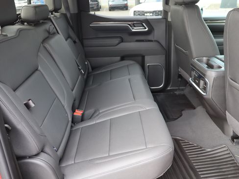 Used 2025 Chevrolet Silverado 1500 LTZ w/ LTZ Premium Package AWD/4WD image 36