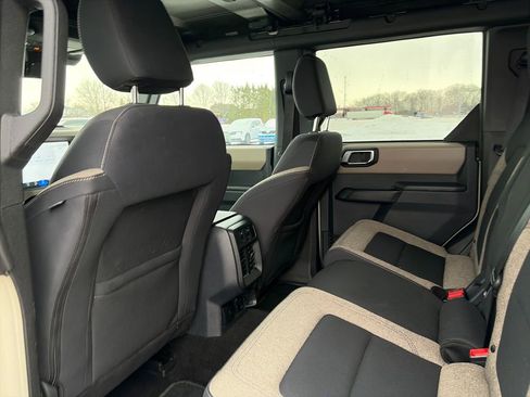 Used 2025 Ford Bronco Big Bend image 32