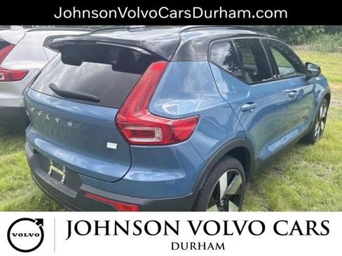 Used 2024 Volvo XC40 Recharge Plus w/ Protection Package Premier RWD image 4