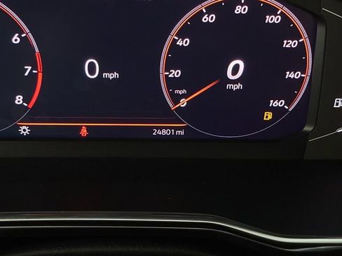 Used 2024 Volkswagen Jetta GLI Autobahn FWD image 2