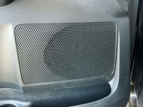 Used 2017 Toyota Tundra SR5 w/ TRD Off Road Package image 26