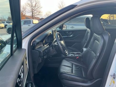 Used 2025 Lincoln Corsair Reserve w/ Equipment Group 202A image 14