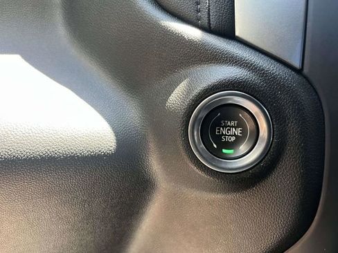 Used 2021 Chevrolet Silverado 1500 LT RWD image 30
