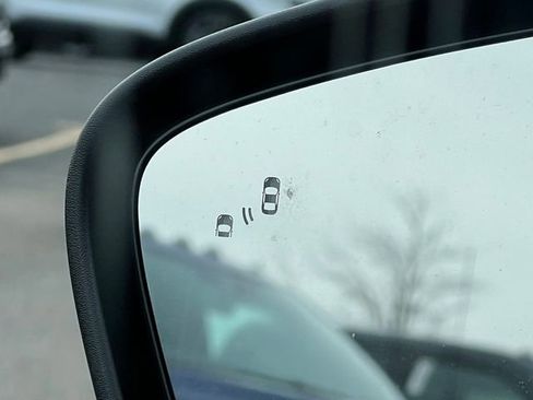 New 2026 Ford Escape SE FWD image 11