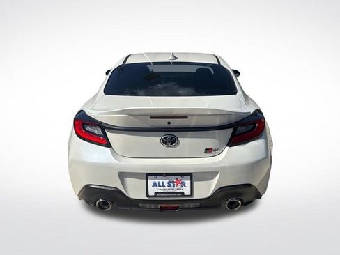 Used 2023 Toyota GR86 RWD image 8