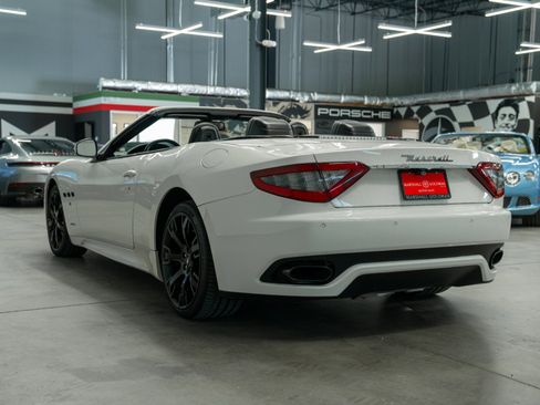Used 2016 Maserati GranTurismo Sport RWD image 6