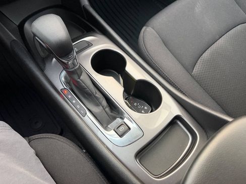 Used 2023 Chevrolet Malibu LS FWD image 13