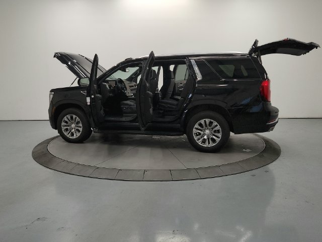 Used 2025 GMC Yukon Denali AWD/4WD image 14