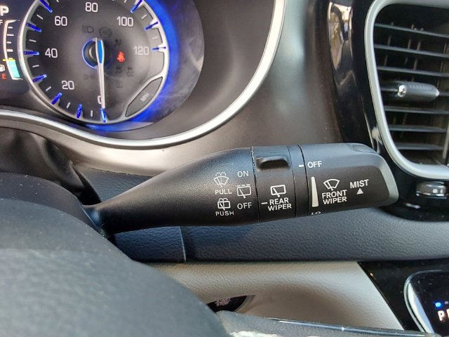 Used 2024 Chrysler Pacifica Touring-L FWD image 29