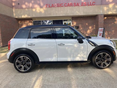 Used 2014 MINI Cooper Countryman FWD image 8