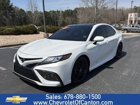 Used 2022 Toyota Camry XSE w/ Navigation Package image 1