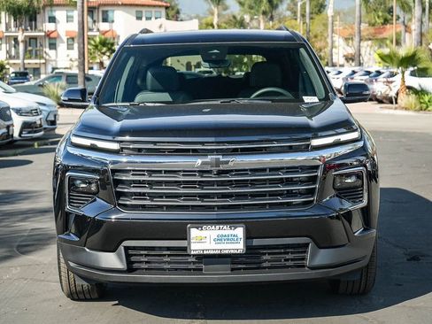 New 2026 Chevrolet Traverse LT w/ Driver Confidence Package FWD image 2