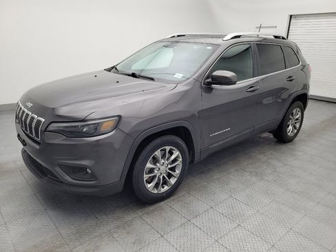 Used 2020 Jeep Cherokee Latitude Plus FWD image 2