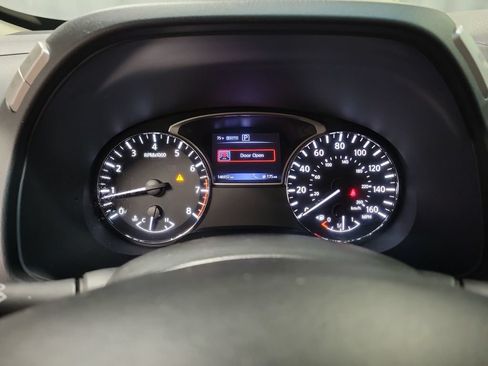 Used 2016 Nissan Pathfinder Platinum AWD/4WD image 29
