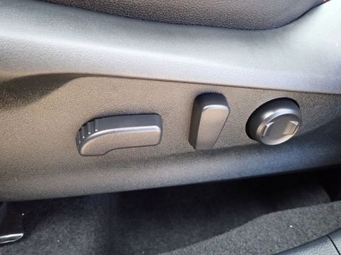 Used 2023 Subaru Forester Sport image 13