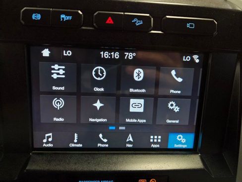 Used 2017 Ford F250 Lariat w/ Chrome Package image 61