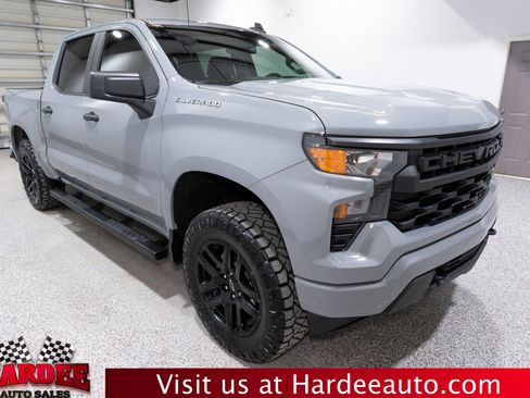 Used 2024 Chevrolet Silverado 1500 Custom image 6