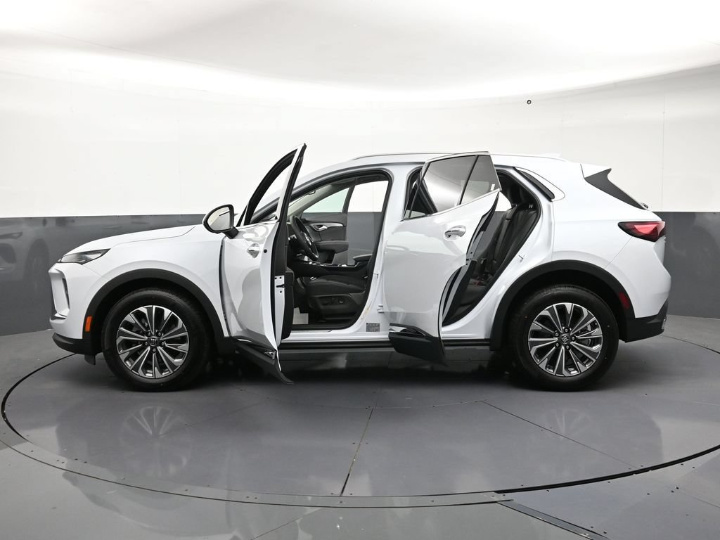 Certified 2026 Buick Envision Preferred AWD/4WD image 33
