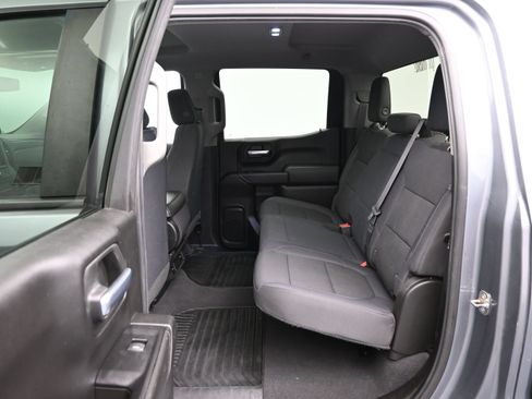 Used 2019 Chevrolet Silverado 1500 Custom Trail Boss AWD/4WD image 11