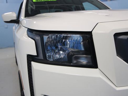 Used 2023 Nissan Frontier SV w/ SV Convenience Package image 38