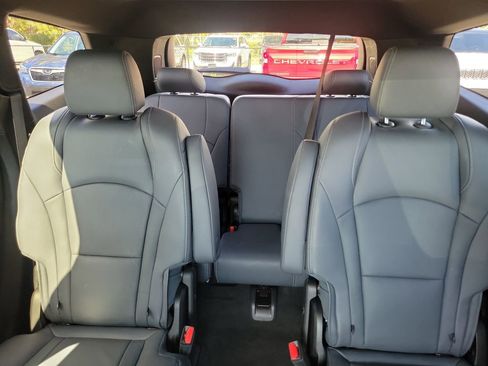 Certified 2023 Buick Enclave Premium w/ Experience Buick Package image 12