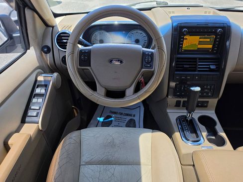 Used 2010 Ford Explorer Sport Trac Limited RWD image 13