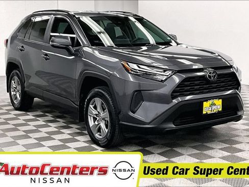 Used 2024 Toyota RAV4 XLE AWD/4WD image 1