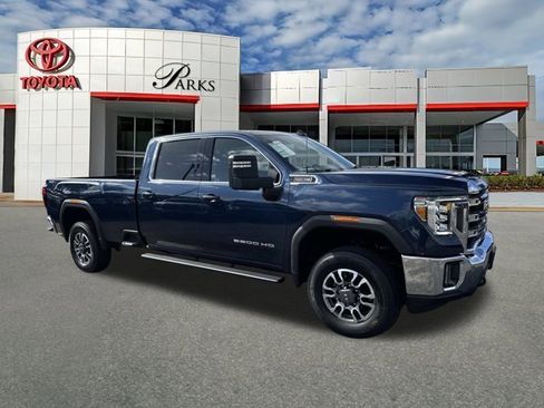 Used 2022 GMC Sierra 3500 SLE w/ SLE Value Package image 1