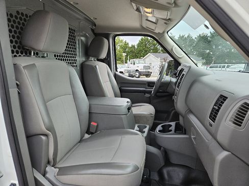 Used 2019 Nissan NV 2500 SV image 26