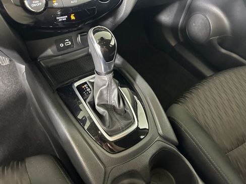 Used 2020 Nissan Rogue SV AWD/4WD image 20
