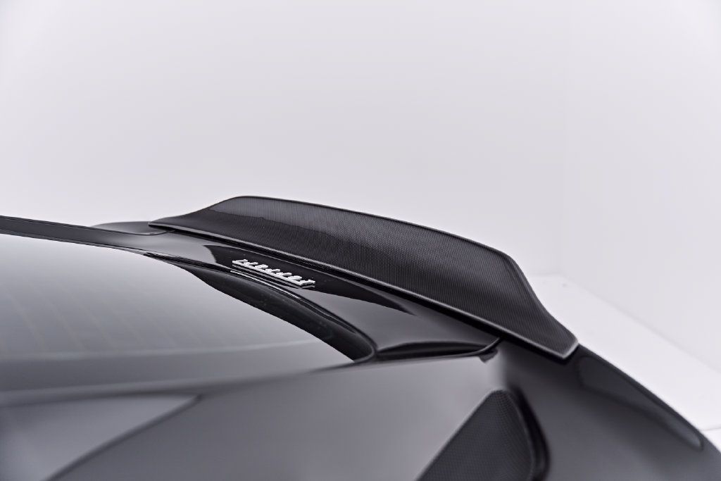 Used 2015 Ferrari F12 Berlinetta RWD image 29