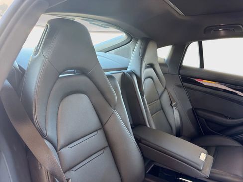 Used 2018 Porsche Panamera 4 image 19