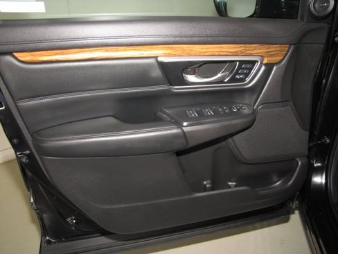 Certified 2022 Honda CR-V Touring image 11