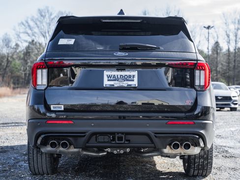 New 2026 Ford Explorer ST w/ Sun And Sound Package image 5