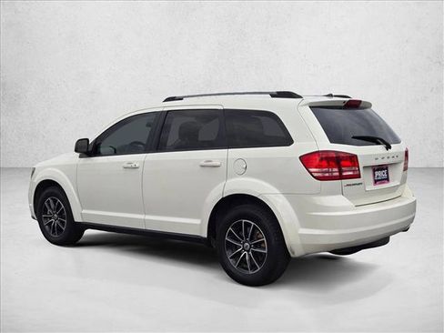 Used 2018 Dodge Journey SE w/ Popular Equipment Group image 8