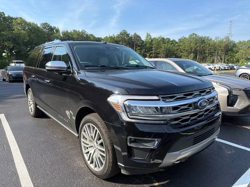 Used 2022 Ford Expedition Max Platinum AWD/4WD image 3