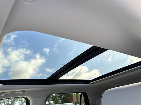 New 2025 Ford Expedition Max Active image 10