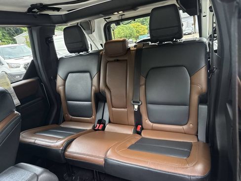 Used 2024 Ford Bronco Outer Banks AWD/4WD image 22