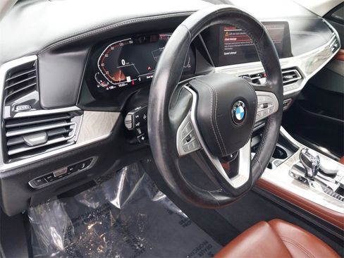 Used 2019 BMW X7 xDrive40i w/ Premium Package image 16