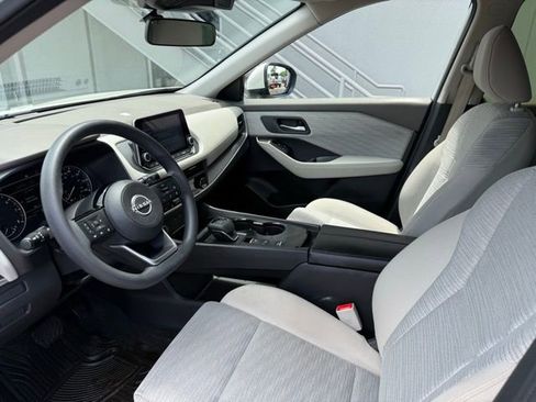 Certified 2023 Nissan Rogue SV image 11