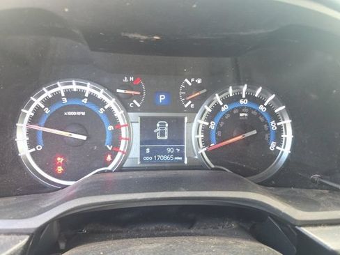 Used 2019 Toyota 4Runner SR5 Premium AWD/4WD image 6