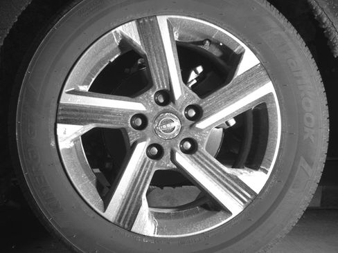 Used 2025 Nissan Sentra SV FWD image 14