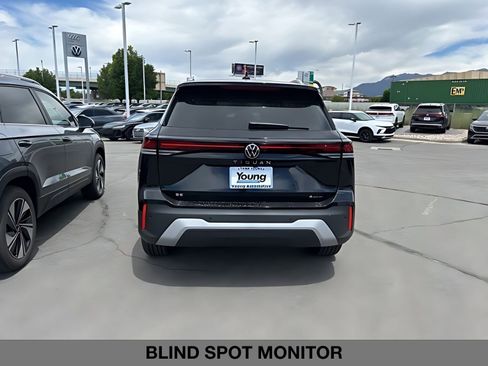 New 2026 Volkswagen Tiguan SE AWD/4WD image 4